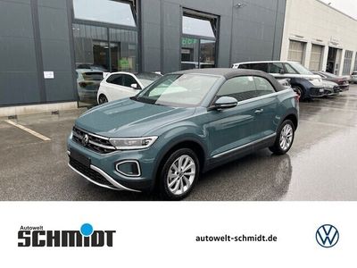 Gebraucht VW T-Roc Cabriolet Style 116 PS (85 kW) 2024 Petroleum blue metallic Cabrio