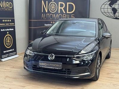 Gebraucht VW Golf VIII Active 110 PS (80 kW) 2022 Deep black perleffek (metallic) Limousine