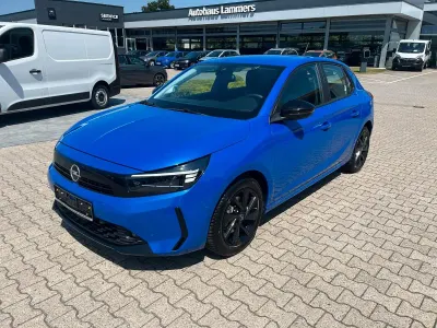 Gebraucht Opel Corsa Basis 101 PS (74 kW) 2024 Blau Kleinwagen