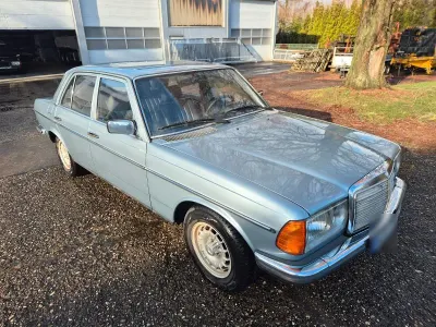 Usata Mercedes 300 88 CV (64 kW) 1980 Argento Berlina