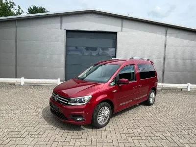 Gebraucht VW Caddy Comfortline 150 PS (110 kW) 2019 Rot Van / Kleinbus