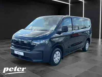 Gebraucht VW Caravelle Basis 150 PS (110 kW) 2025 Midnight black Van