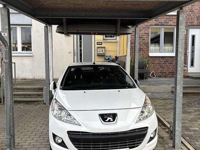 Weiß Gebraucht 2010 Peugeot 207 CC Premium Cabrio | 2.600 € (Guter Preis)