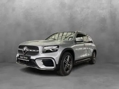 Usata Mercedes GLB200 AMG 163 CV (119 kW) 2024 Argento SUV