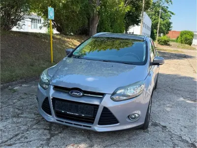 Gebraucht Ford Focus 125 PS (91 kW) 2013 Silber Kombi