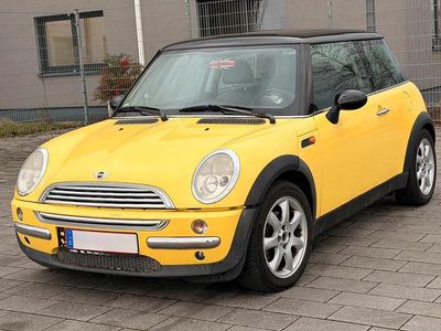 Gelb Gebraucht 2002 Mini Cooper Kleinwagen | 1.950 €