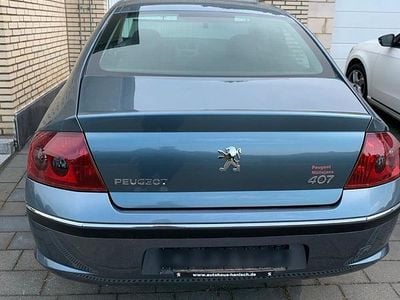 Peugeot 407