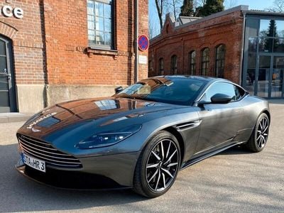 Aston Martin DB11