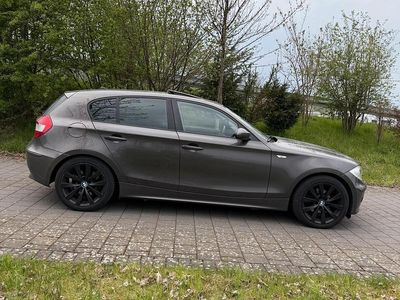 Usata BMW 120 163 CV (119 kW) 2005 Grigio Utilitaria