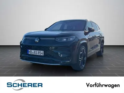 Second-hand VW Tayron R-line 193 CP (141 kW) 2025 Negru SUV