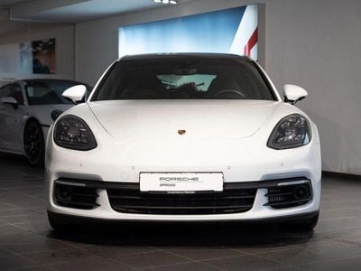 Porsche Panamera 4S
