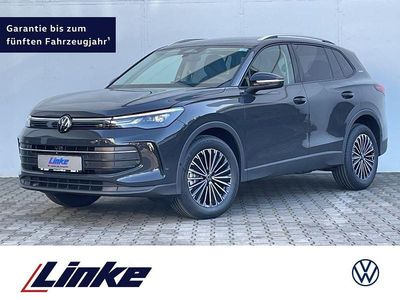 Neu VW Tiguan 150 PS (110 kW) 2026 Uranograu SUV