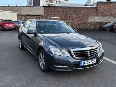 Second-hand Mercedes E250 Avantgarde 204 CP (150 kW) 2010 Gri Berlinǎ