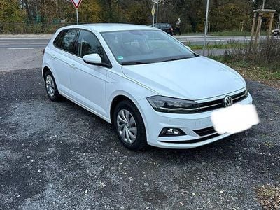 Gebraucht VW Polo Highline 95 PS (69 kW) 2018 Weiß Kleinwagen