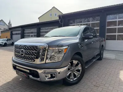 Gebraucht Nissan Titan 396 PS (291 kW) 2017 Grau Pickup