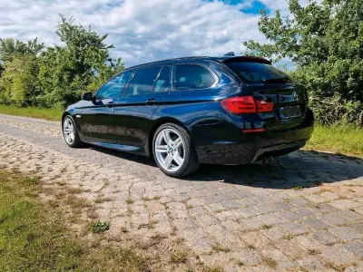 Gebraucht BMW 525 M Sport 280 PS (205 kW) 2012 Schwarz Kombi
