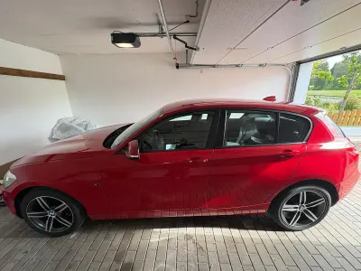 Gebraucht BMW 116 Sport Line 136 PS (100 kW) 2014 Rot Kleinwagen