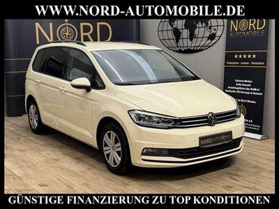 Gebraucht VW Touran 150 PS (110 kW) 2024 Beige Van / Kleinbus