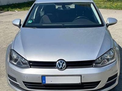 Second-hand VW Golf VII Trendline 86 CP (63 kW) 2014 Argintiu Berlinǎ