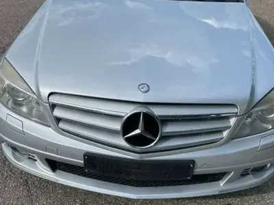 Gebraucht Mercedes C220 Avantgarde 170 PS (125 kW) 2008 Silber Limousine