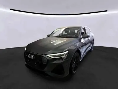 Gebraucht Audi e-tron S-Line 300 kW (408 PS) 2022 Daytonagrau perleffekt SUV