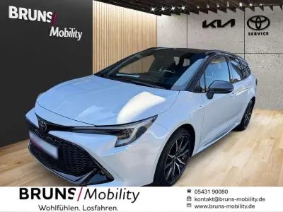 Neu Toyota Corolla Sport 178 PS (130 kW) 2026 Weiß Limousine