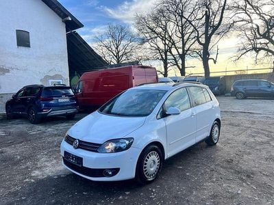 Gebraucht VW Golf VI 105 PS (77 kW) 2011 Weiß Kleinwagen