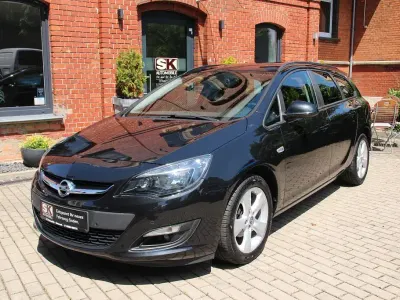 Gebraucht Opel Astra Style 140 PS (102 kW) 2015 Schwarz Kombi
