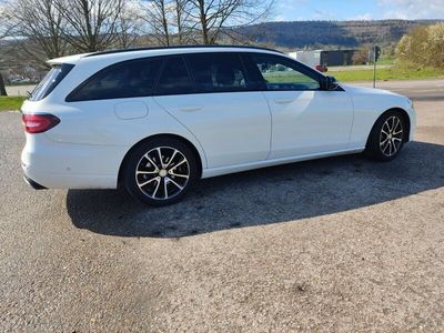 gebraucht Mercedes E220 T AVANTGARDE mit Burmester-Sound/Night