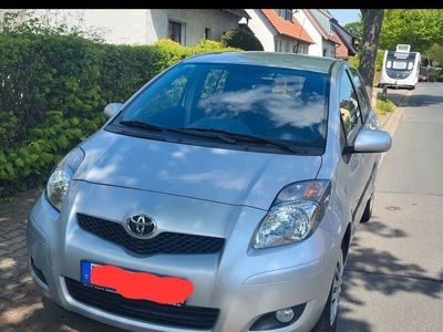 gebraucht Toyota Yaris Sehr schönes Garagenwagen