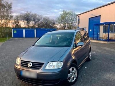 Usata VW Touran 131 CV (96 kW) 2004 Argento Monovolume