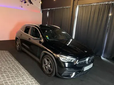 Gebraucht Mercedes GLA220 AMG line 190 PS (139 kW) 2020 Schwarz SUV