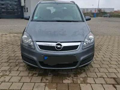 Usata Opel Zafira 140 CV (102 kW) 2006 Grigio Monovolume