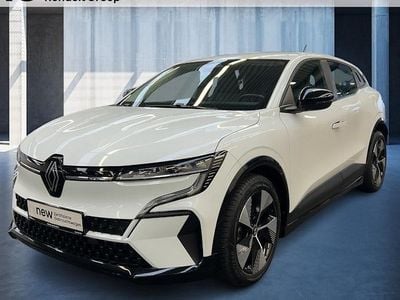 Second-hand Renault Megane E-Tech Equilibre 96 kW (131 CP) 2022 Alb Berlinǎ