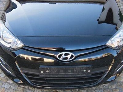Gebraucht Hyundai i20 Classic 86 PS (63 kW) 2013 Schwarz Kleinwagen