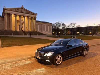 Gebraucht Mercedes E200 Avantgarde 184 PS (135 kW) 2011 Schwarz Limousine