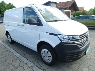 Gebraucht VW T6.1 90 PS (66 kW) 2021 Candyweiss Van