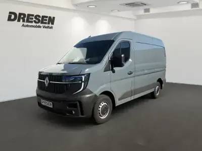 Usata Renault Master 150 CV (110 kW) 2025 Grigio Monovolume
