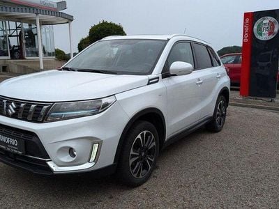Weiß Gebraucht 2020 Suzuki Vitara SUV | 19.490 € (Etwas zu teuer)