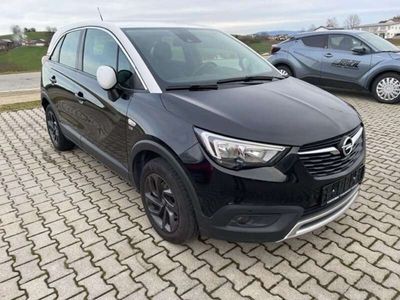 Opel Crossland X Limousine in Silber gebraucht in Grünberg für € 22.990