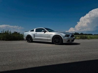 Gebraucht Ford Mustang GT 420 PS (308 kW) 2013 Silber Coupé