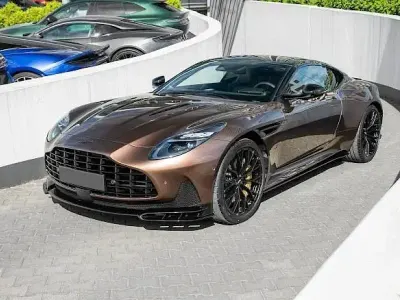 Neu Aston Martin V8 680 PS (500 kW) 2026 Braun