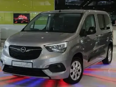 Gebraucht Opel Combo Life Elegance 131 PS (96 kW) 2022 Quartz/artense grey Van / Kleinbus