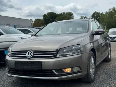 Gebraucht VW Passat Comfortline 122 PS (89 kW) 2012 Braun Kombi