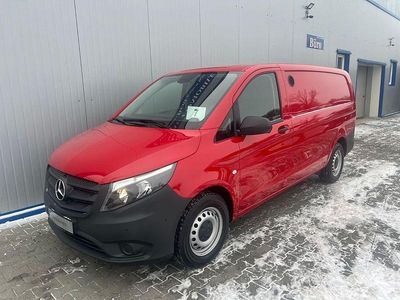 Gebraucht Mercedes Vito 102 PS (75 kW) 2021 Rot Van