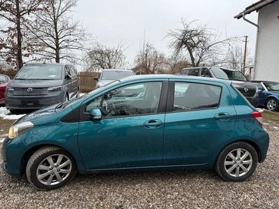 Gebraucht Toyota Yaris Executive 99 PS (72 kW) 2012 Grün Kleinwagen