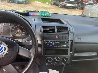 Gebraucht VW Polo 64 PS (47 kW) 2002 Grün Kleinwagen