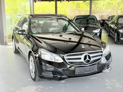 Gebraucht Mercedes E300 Elegance 231 PS (169 kW) 2013 Schwarz Limousine
