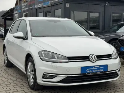 Używany VW Golf VII Sound 150 KM (110 kW) 2017 Biały Sedan/Limuzyna