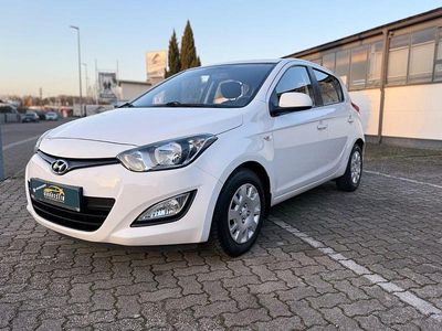 Gebraucht Hyundai i20 Edition 86 PS (63 kW) 2013 Weiß Kleinwagen